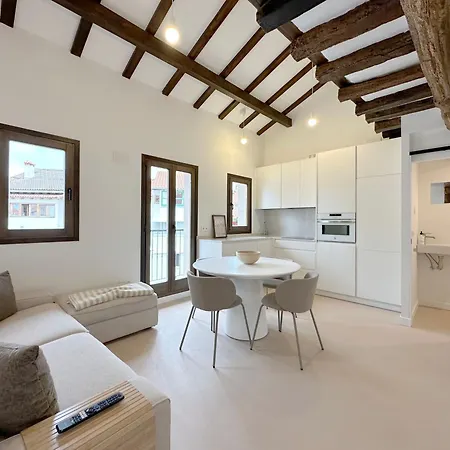 Apartamentos Duplex En El Puerto Frente A La Iglesia De Santa Maria Castro Urdiales Zewnętrze zdjęcie