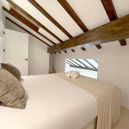 Apartamentos Duplex En El Puerto Frente A La Iglesia De Santa Maria Castro Urdiales Zewnętrze zdjęcie